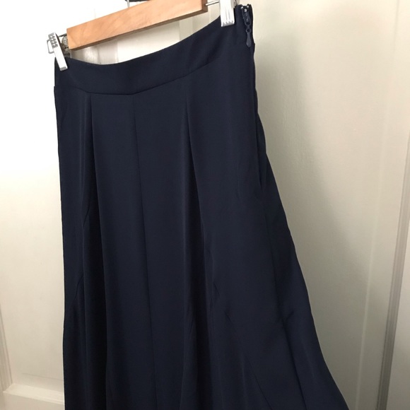 *Comes w/ FREE Ring* SMYM Princess Di ballroom navy maxi flutter skirt, S, NWT - Picture 11 of 16